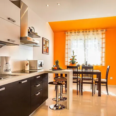 Orange House *